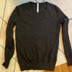Babaton Cashmere Luxe Sweater Aritzia